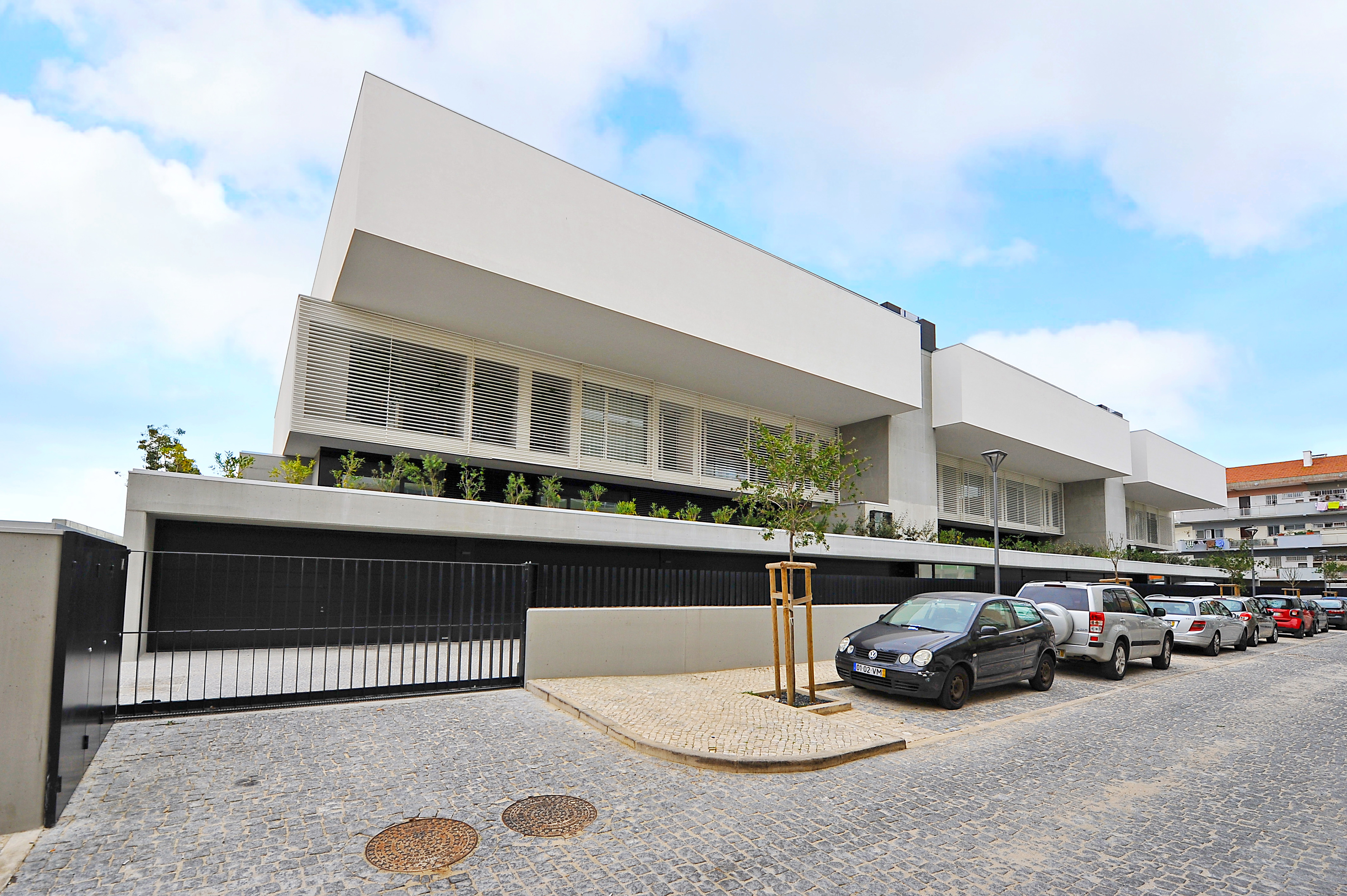 Imagem 2 — Fachada Traseira